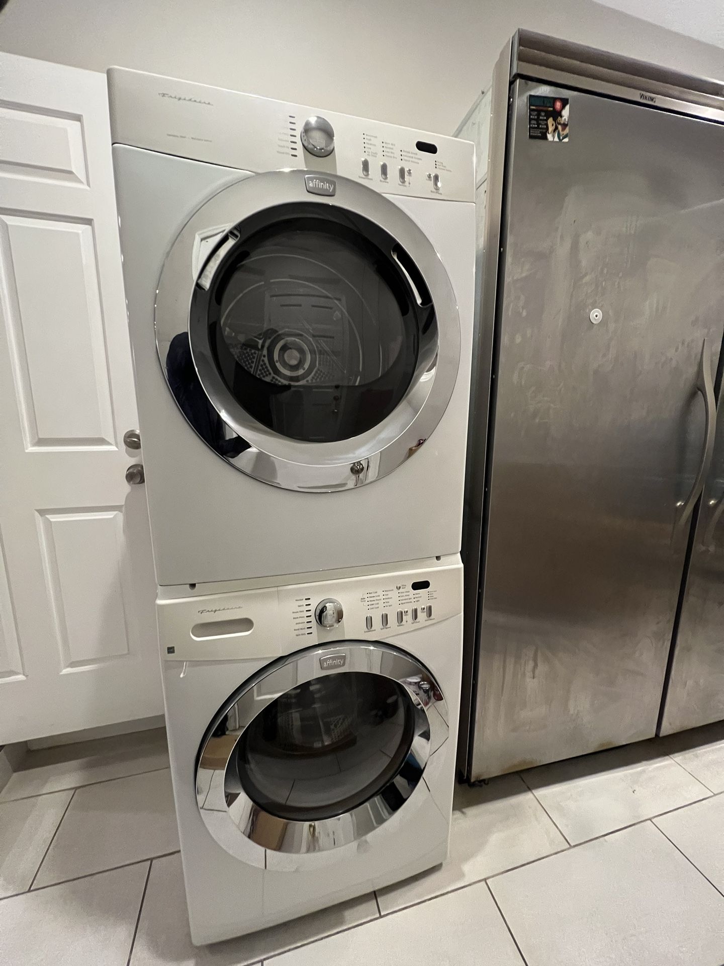 Stackable Frigidaire Affinity Washer And Dryer