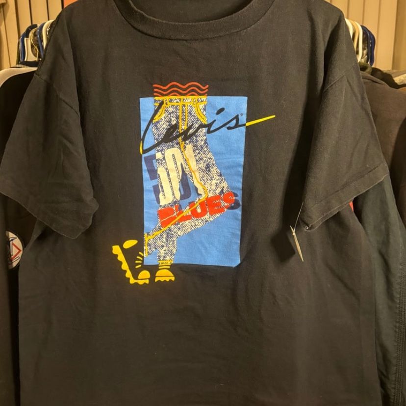 Vintage 90s Levi's 501 "Keep It Buttoned" T-Shirt