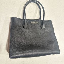Michael kors Mercer Medium Pebbled Leather Crossbody Bag Authentic