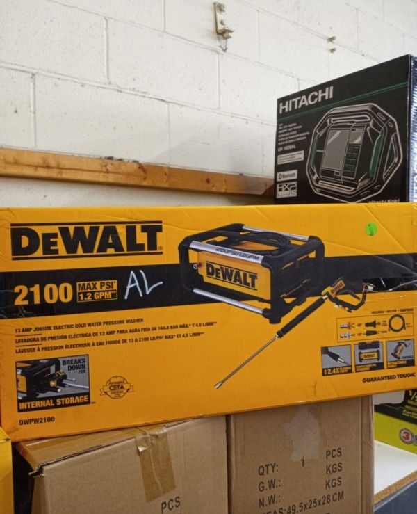DEWALT 13 Amp JOBSITE ELECTRIC COLD WATER PRESSURE WASHER 2100PSI MAX 1.2 GPM