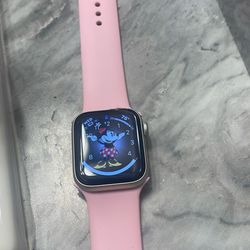 Apple Watch ( Pink Bands )