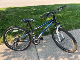 Trek MT 220 24” Wheel Youth Mountain Bike