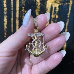 14k ANCHOR JESUS CHARM 