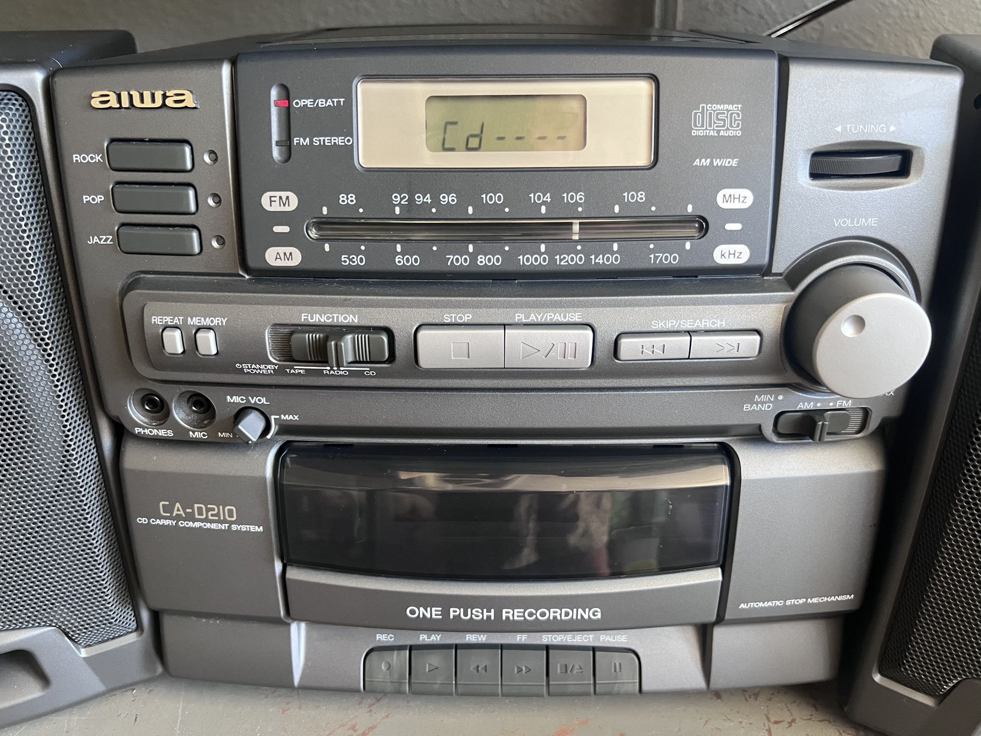 Vintage Aiwa Stereo  CA-D210