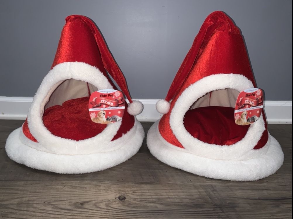 Elite Pet Santa’s Little Helper Pet Beds