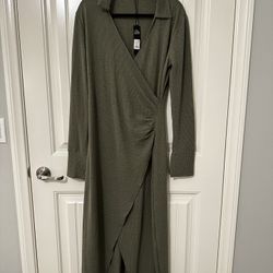 Fashion Nova Midi Dress - L