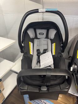 Evenflo LiteMax Infant Car Seat