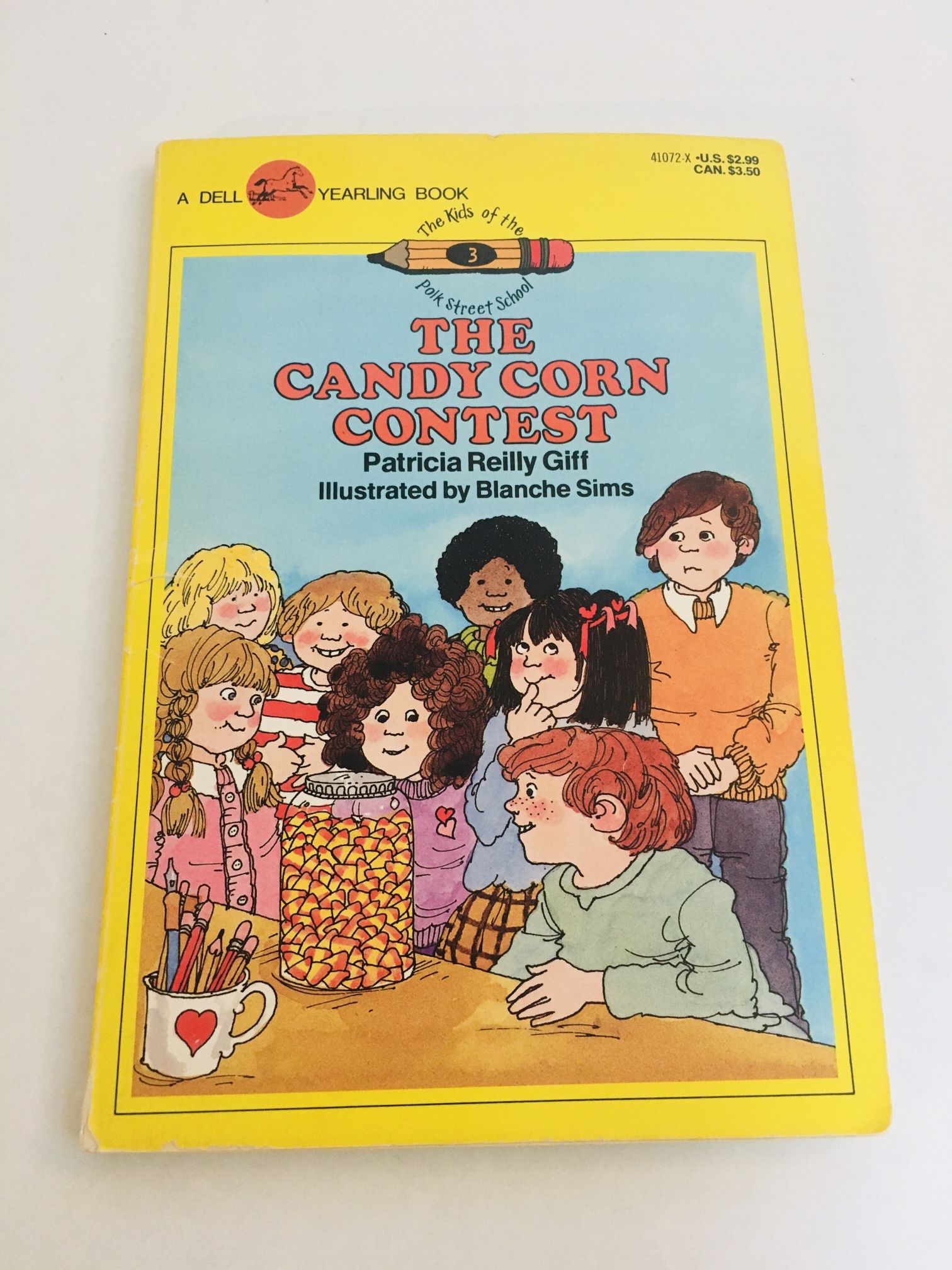 The Candy Corn Contest - Early Reader Chapter Book 