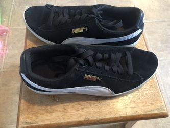 Women Puma Sz 8 1/2