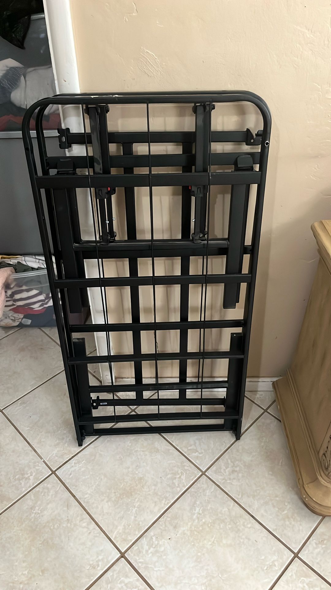 Twin/ Fill Size Metal Bed Frame
