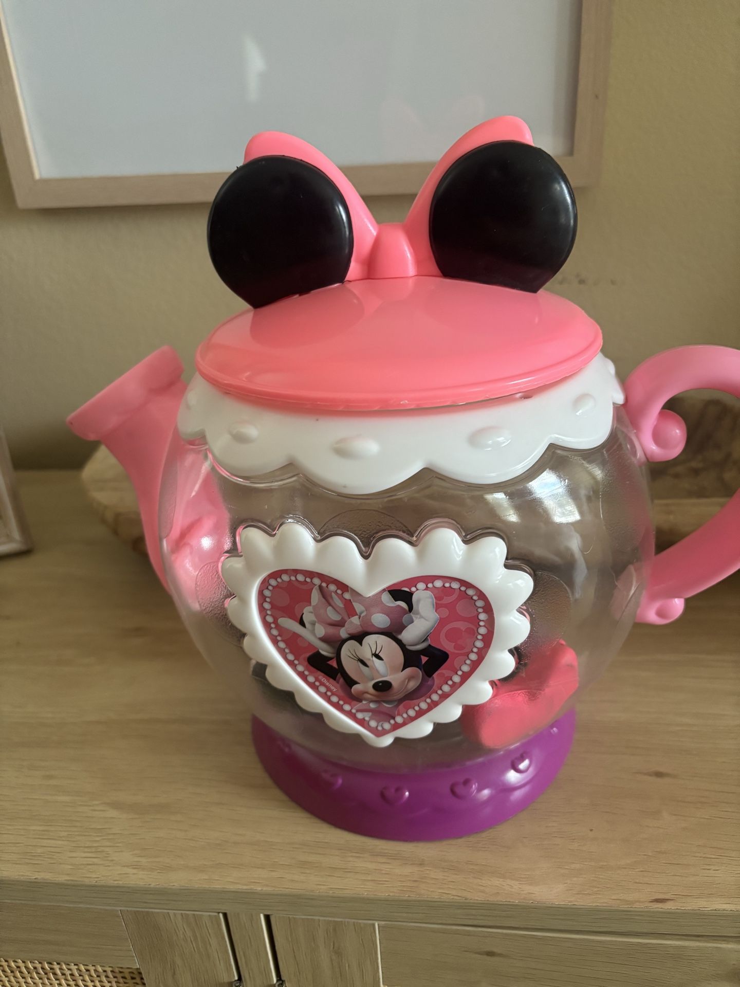 Minnie teapot bath toy set