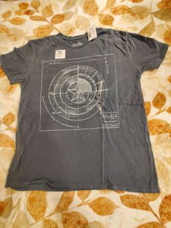 Marvel Avengers graphic tee