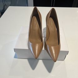 Calvin Klein Nude Pump