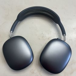 Apple Airpods Max - Midnight! (Near Flawless)(2024)