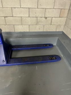 Pallet jack