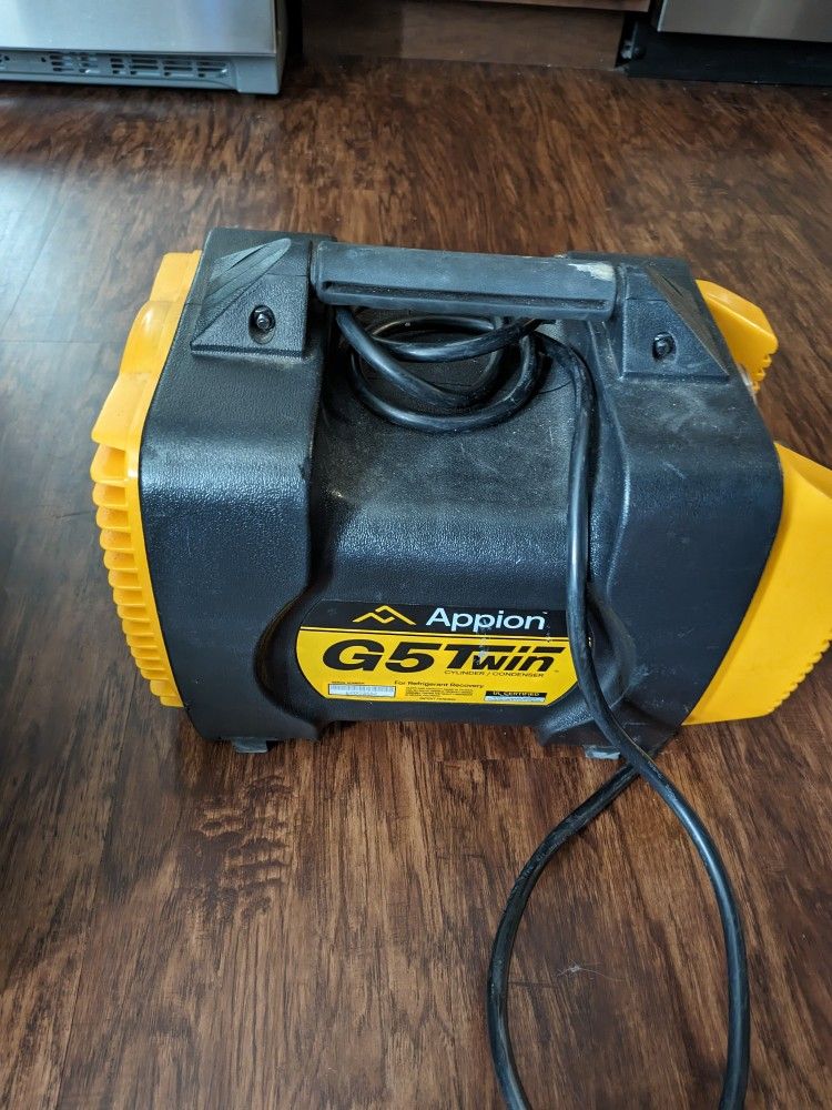 HVAC Recovery Machine