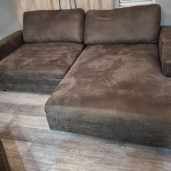 Dos Sofas 