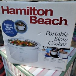 NEW - Hamilton Beach 3 qt Slow Cooker. Holmdel NJ