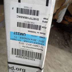 2012-14 toy Camry Left fender