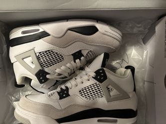 Jordan 4 Military black size 7,8