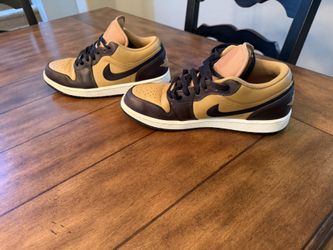 Jordan 1 Low SE