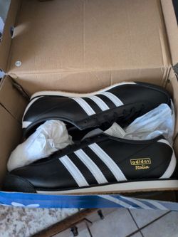New in box Adidas Italia 70s
