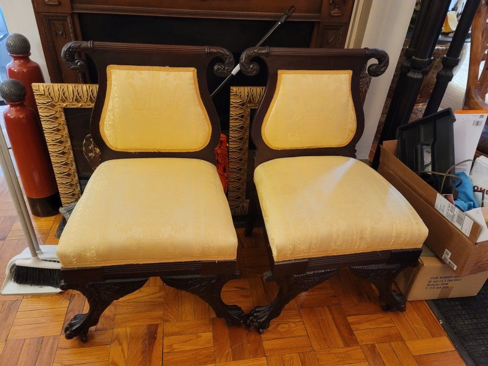 2 Vintage Chairs 