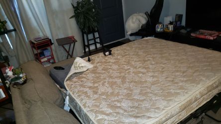 Sofabed/ queen size