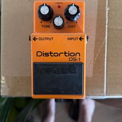 Boss DS-1 Distortion