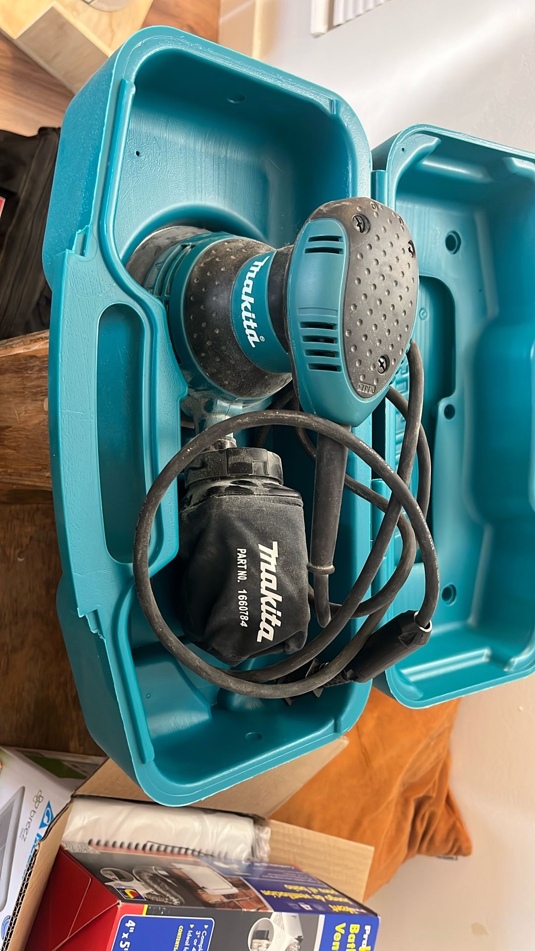 Makita Sander