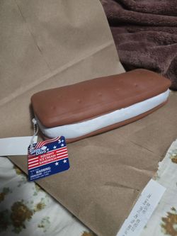 Squish ice cream sandwich