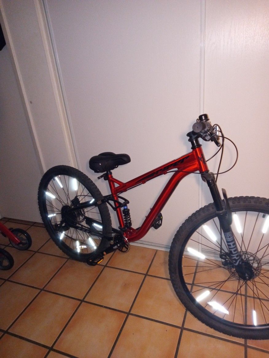 Trail-Ready Full Suspension MTB