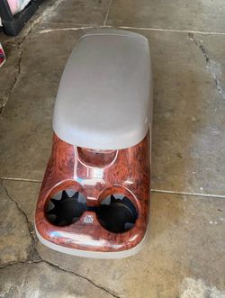 Toyota Sequoia Console 2005