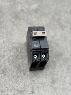 Eaton 120/220v Breaker Type CH