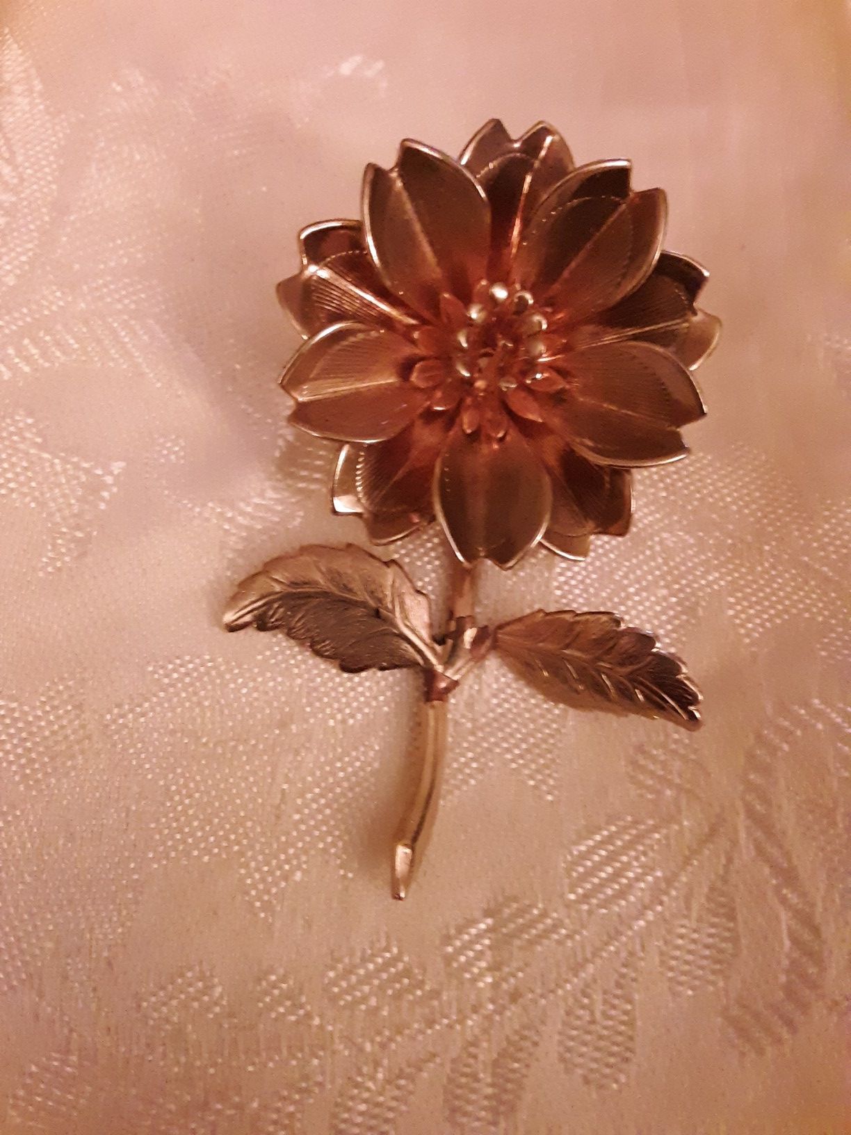 Flower brooch