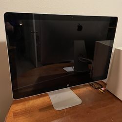 Apple LED Cinema Display 24”