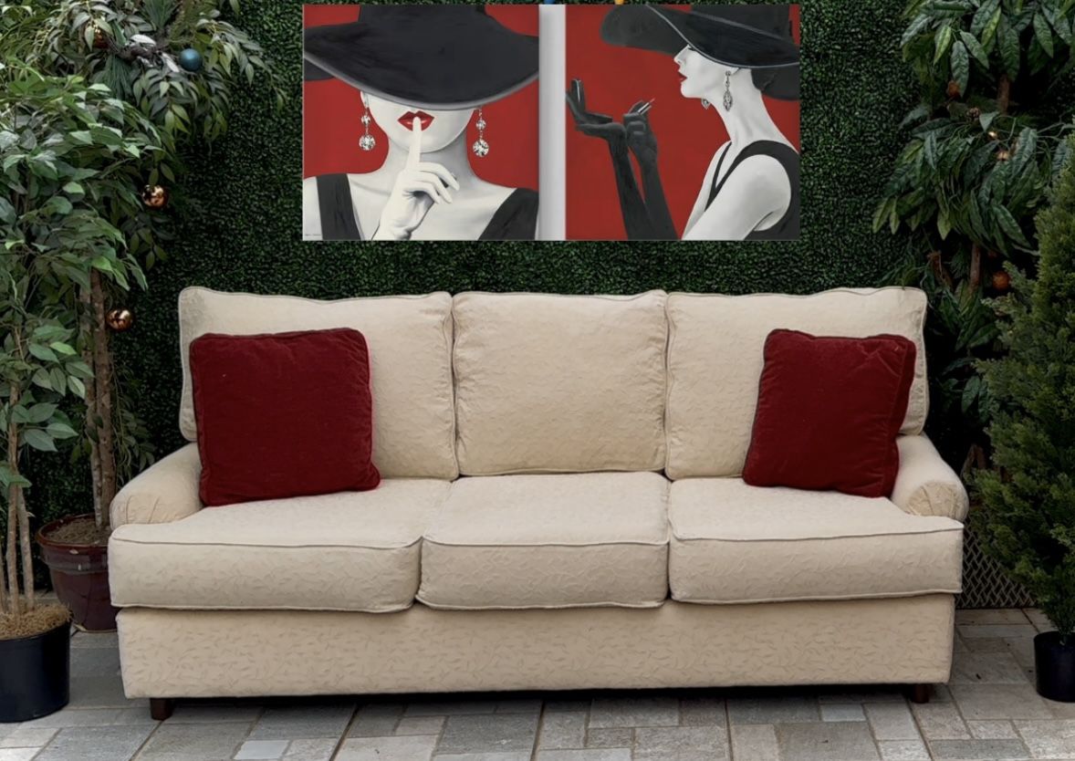 (Free Delivery 🚚) Linen Cream Couch