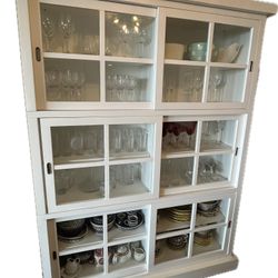 White display case/ Shelving/ Cabinet With Glass Sliding Doors