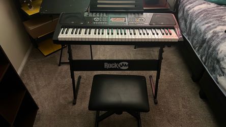 Like new piano