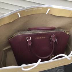 AUTHENTIC MICHAEL KORS HANDBAG 👜 FOR WOMEN 