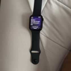 brand new se 2nd gen watch 80$