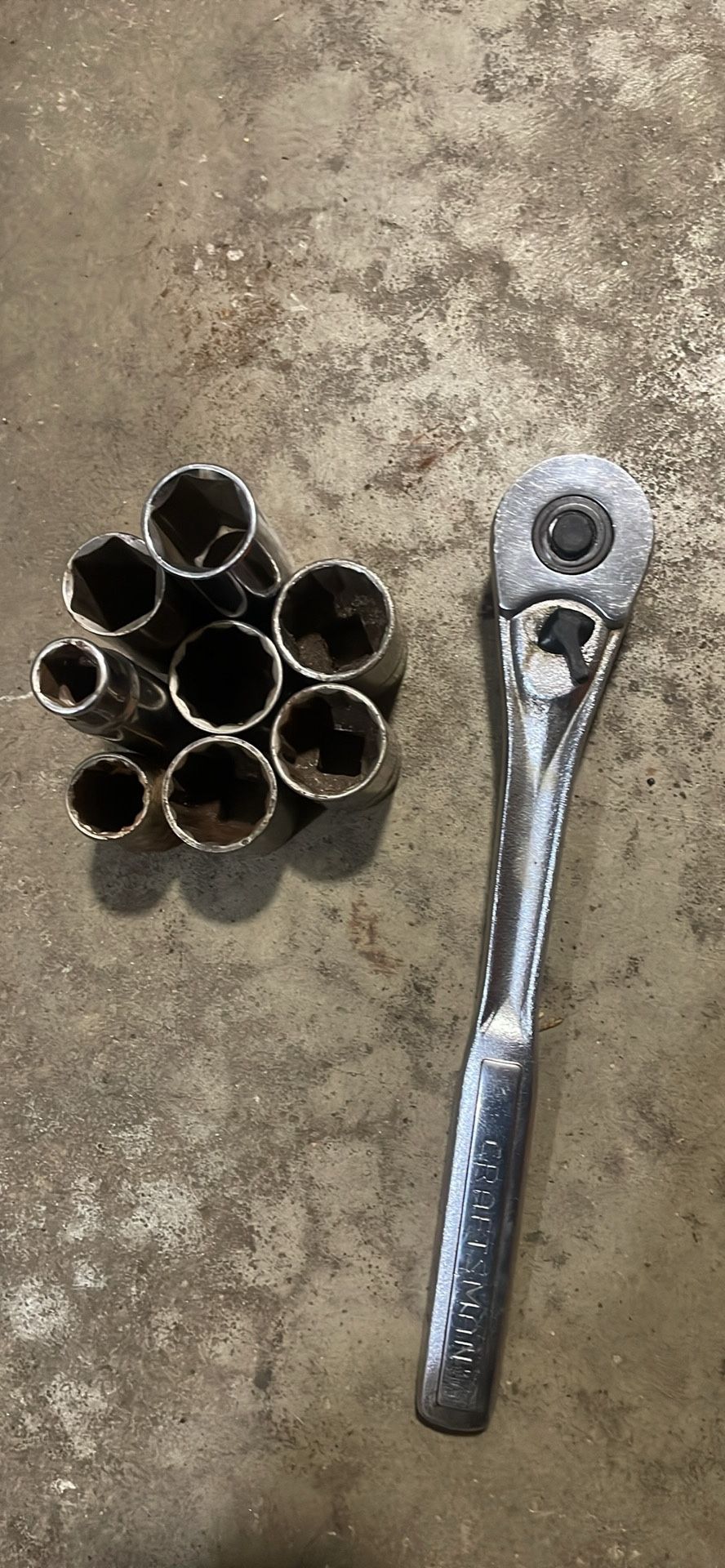 Socket wrench