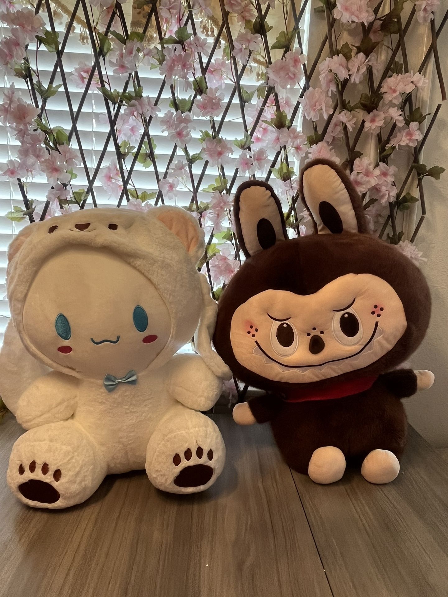Giant Cinnamon Roll And Labubu Plush