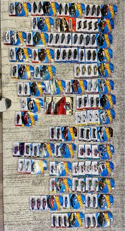 Hot Wheels & Matchbox Die-Cast Cars Lot
