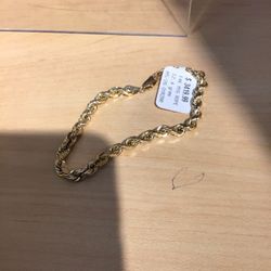 14 k rope bracelet :1995 N Nellis Blvd 