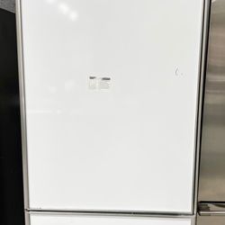 Monogram COUNTER-DEPTH 36" Built-In Bottom-Freezer Refrigerator w/ICE MAKER