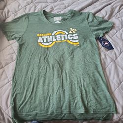 Women's M Tshirt 