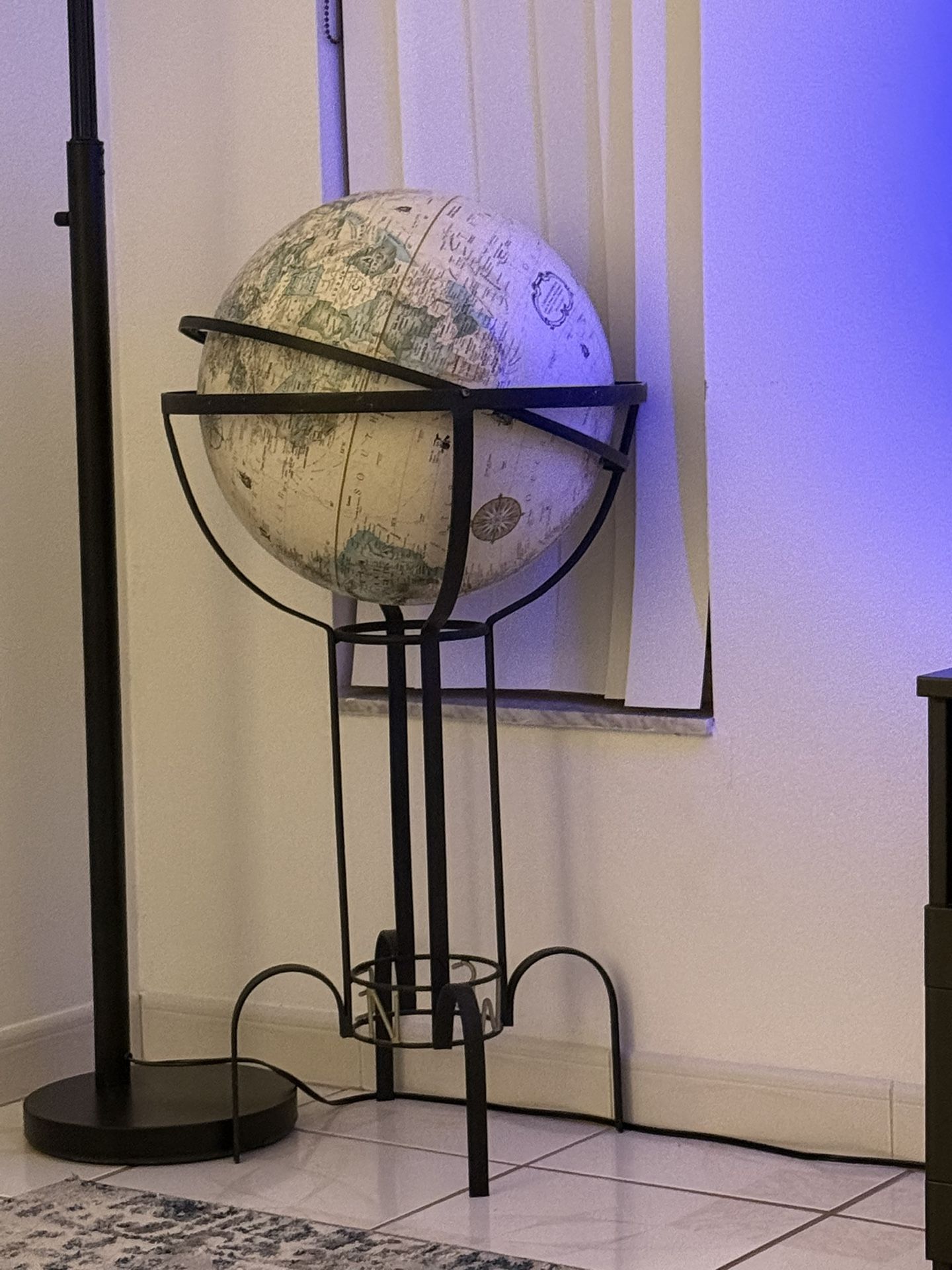 Globe