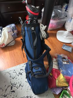 Black Stealth Taylormade irons and driver