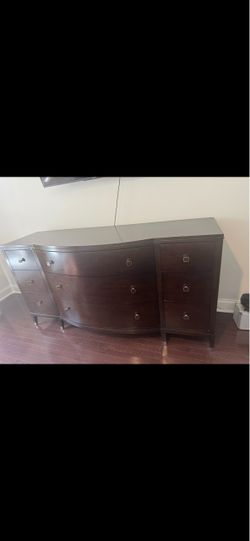 King size bed